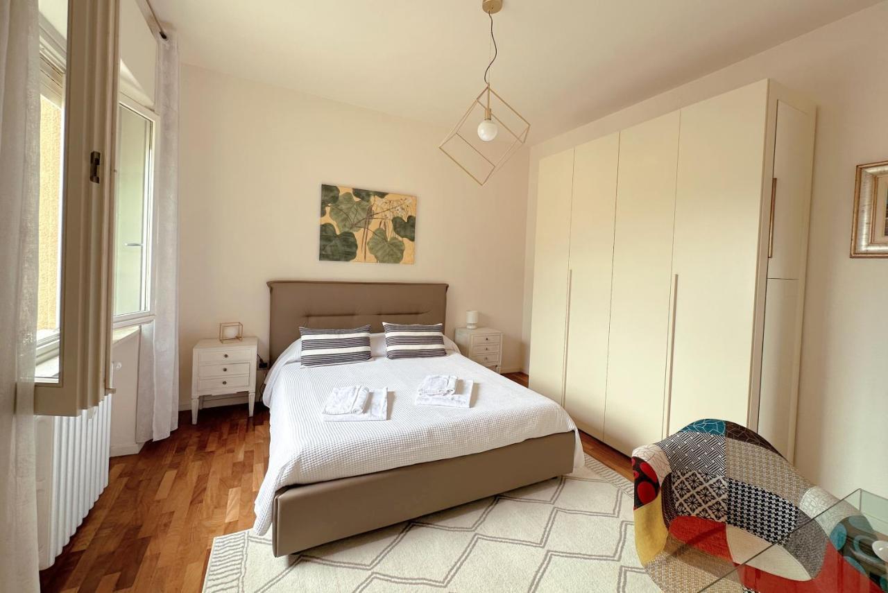 Apartmán La Casa Di Paola E Betti Alba  Exteriér fotografie